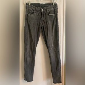 Mother jeans, grey ankle length, frayed ankle.